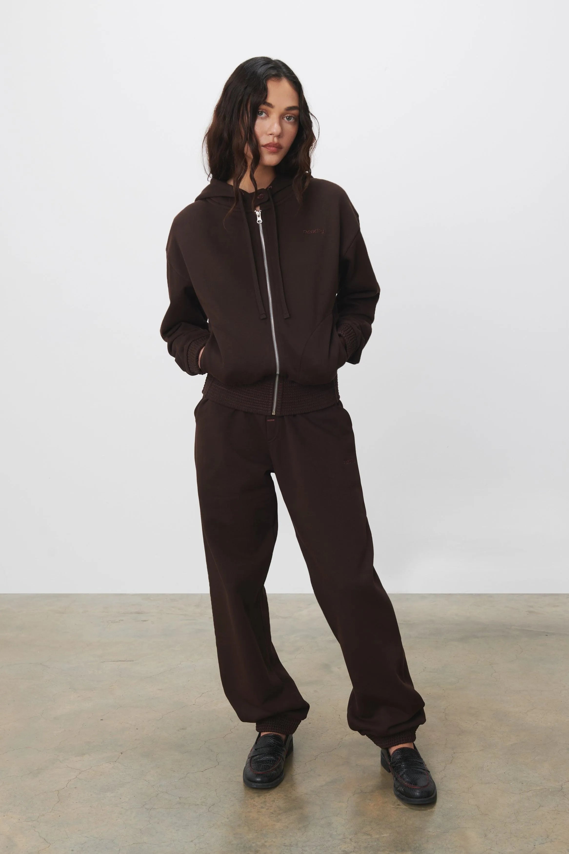 The Betty Sweatpants, Espresso - Peachy Den