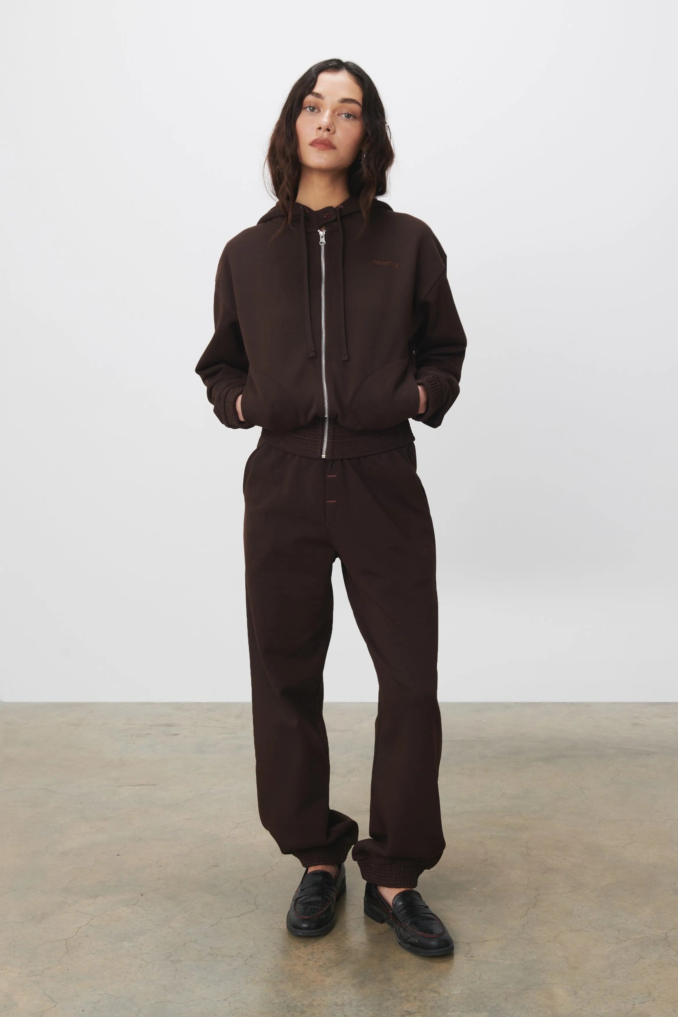 The Betty Sweatpants, Espresso - Peachy Den